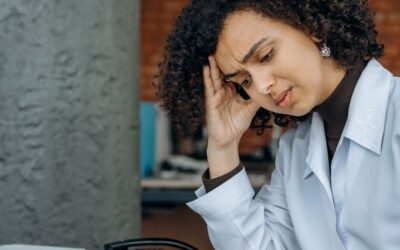 Estrés laboral: qué es, síntomas y cómo reducirlo